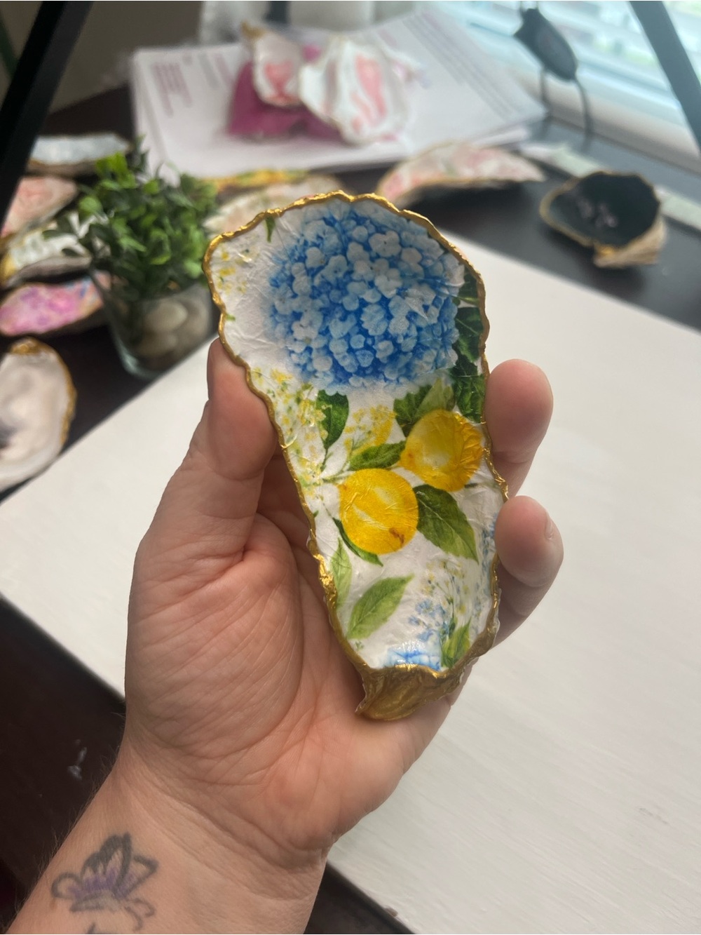 Lemons and Hydrangeas Oyster Shell Dish - Picture 2 of 3